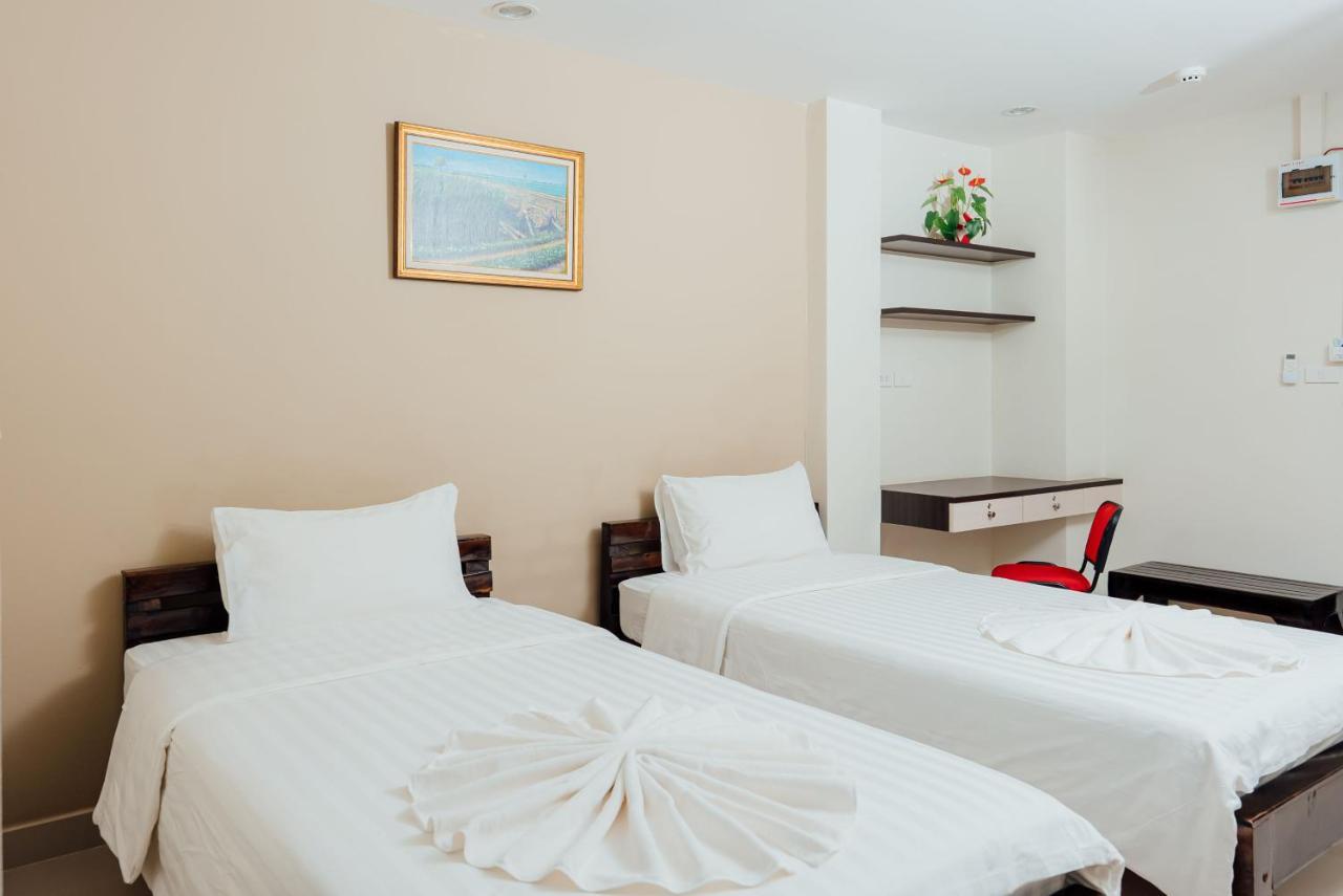 Corner One Residence Hat Yai Exterior photo